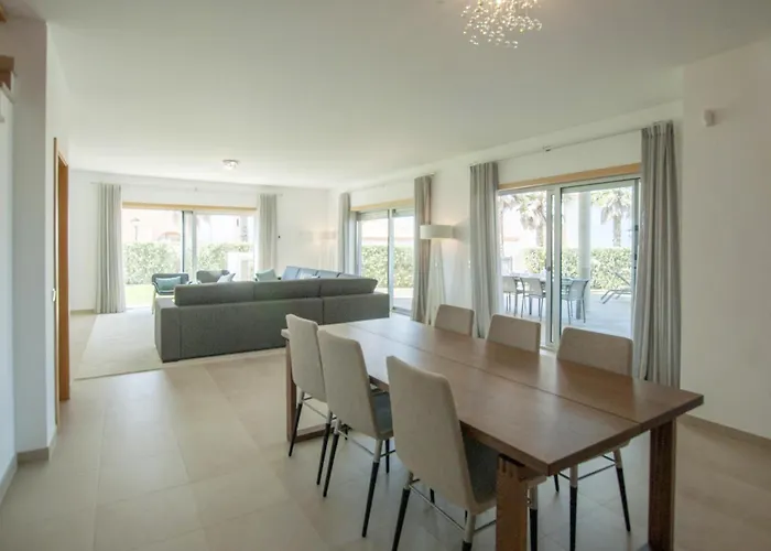 Del Rey Iii וילה