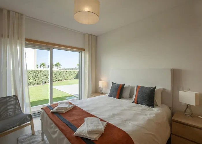 וילה Del Rey Iii